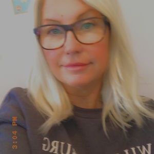 Meet your Posher, Debra